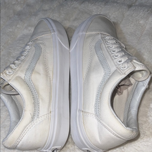 Vans Old Skool White Canvas Low-Top Sneakers - Picture 6 of 8